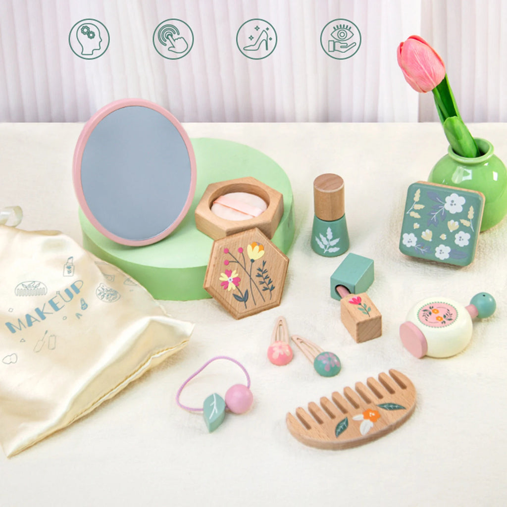 Makeup Toy Kits Wooden Makeup Toys with Cosmetic Bag for Girls Role Playing Games Pretend Play Makeup Beauty Set Birthday Gifts