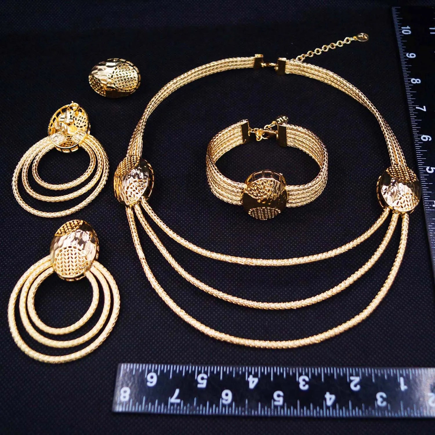 High Quality Necklace Earrings Jewelry Set Simple Women's Collar Classic Set Design Bracelet Ring Gift Set