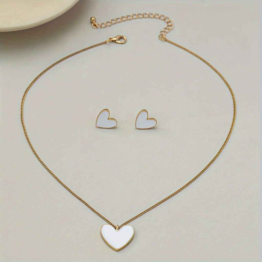 [Stylish Gift Set] 3pcs Stylish Minimalist Sweet Heart Earrings and Necklace Gift Set