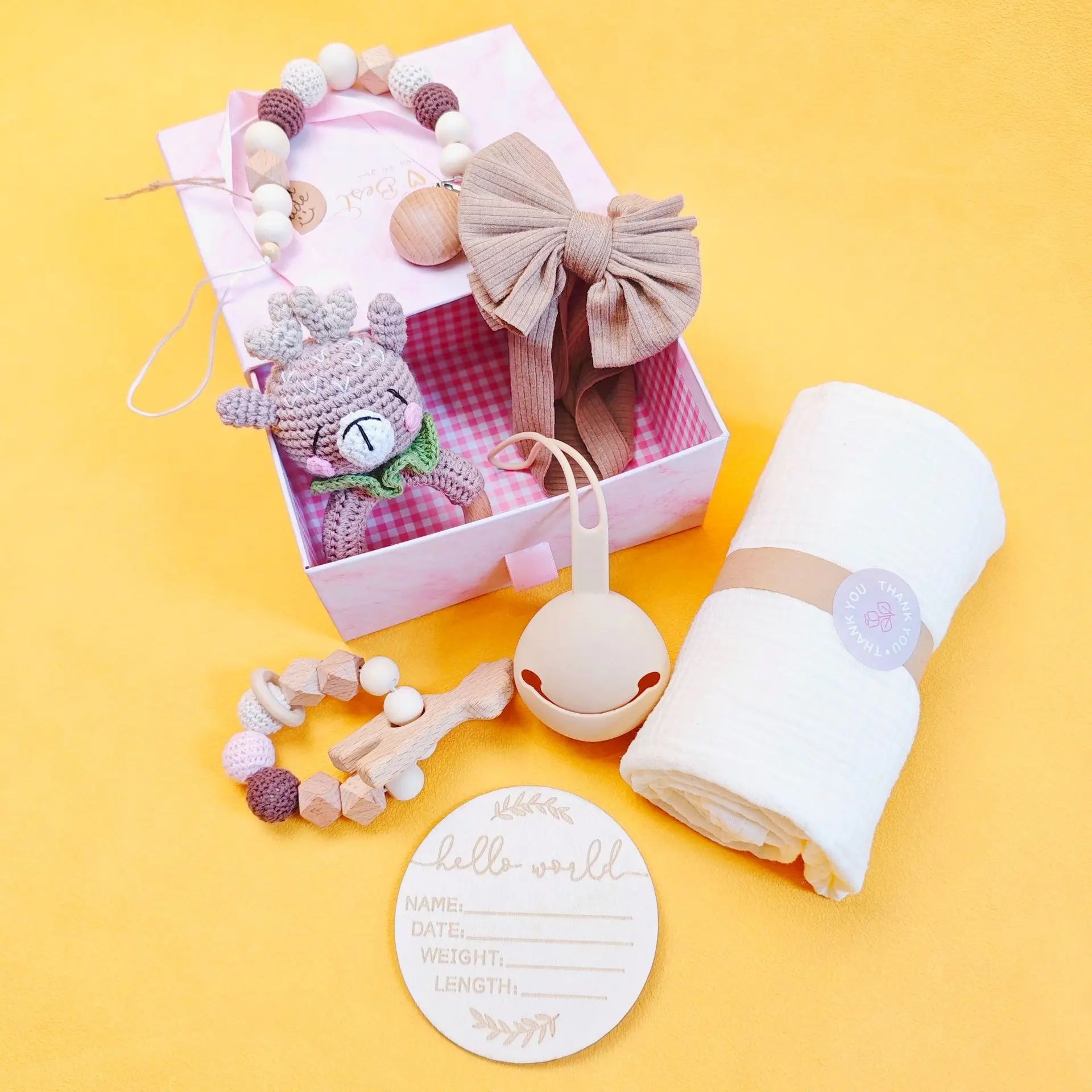 Newborn Gift Set, Baby Newborn Rattle Milestones Keepsake New Baby Gift Box for Boys and Girls