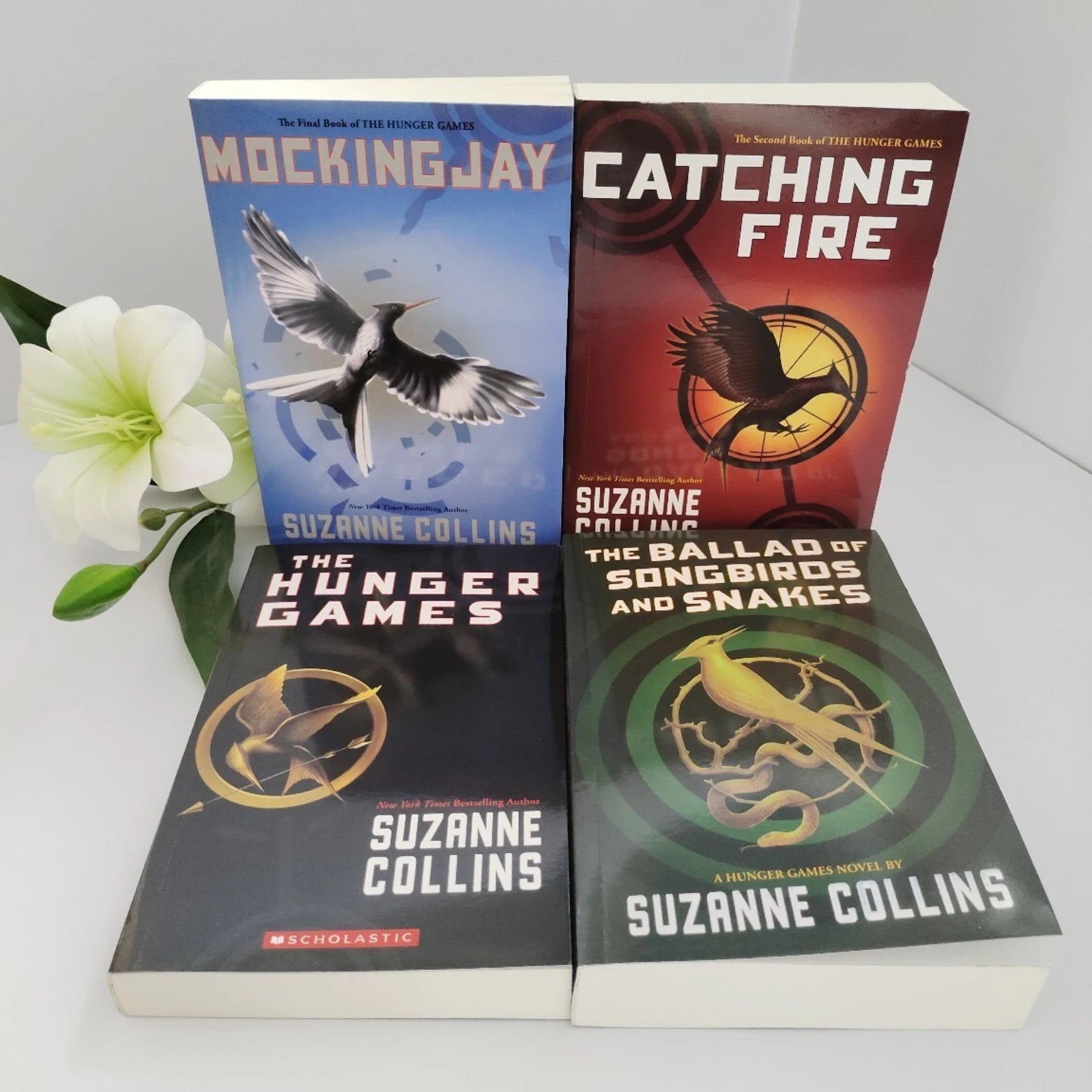 The Hunger Games 4 Books Collection Set By Suzanne Collins Fiction Novels English YA Reading Books
